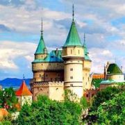 Hrady a zámky Slovenska Hrady a zámky Slovenska